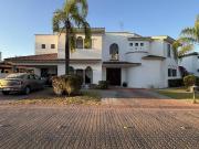 Casa en Venta en Residencial Jardines del Lago al...