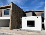 Casa en VENTA en Residencial La Joya