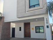 Casa en Venta en Residencial La Rioja Mod Toledo