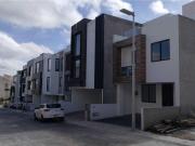 Casa en venta en Residencial Lago Esmeralda, Atizapán de...