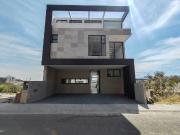 Casa en venta en Residencial Lago Esmeralda, Cancún,...