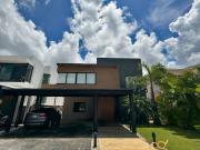 Casa en venta en Residencial Lagos del Sol, Cancún...