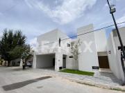 CASA EN VENTA EN RESIDENCIAL LAS ISABELES