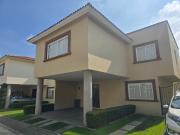 Casa en Venta en Residencial Las Torres IV en Metepec