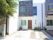 Casa en Venta en Residencial Margaritas rumbo al Isenco