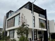 CASA EN VENTA EN RESIDENCIAL MONTE OLIMPO