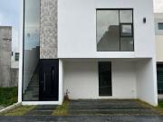 CASA EN VENTA EN RESIDENCIAL PLATINUM, A ESPALPAS DE...