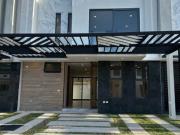 CASA EN VENTA EN RESIDENCIAL RIO