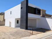 CASA EN VENTA EN RESIDENCIAL ROMA