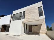 Casa en venta en Residencial SAN ANGELO, norponiente de...