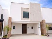 Casa en venta en Residencial Senderos, Torreón, Coahuila...