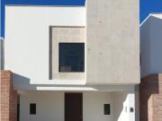 Casa en venta en Residencial Senderos, Torreón, Coahuila...
