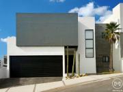 CASA EN VENTA EN RESIDENCIAL TORRALBA EN ESQUINA...