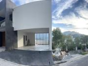 Casa en venta en Residencial Vistalta, Monterrey, Nuevo León
