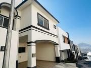 Casa en Venta en Residencial Vistalta, Zona Sur de Monterrey