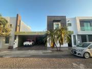 CASA EN VENTA EN RESIDENCIAL VIÑEDOS