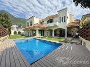 CASA EN VENTA EN RESIDENCIAL Y CLUB DE GOLF LA HERRADURA