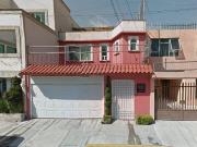 CASA EN VENTA EN RETORNO DE CECILIO ROBELO, CDMX