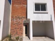 Casa en venta en Ribera del Río, San Juan del Río, Querétaro