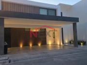 CASA EN VENTA EN RINCÓN DE ALCANTARA II