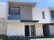 Casa en venta en Rincón de la Montaña, Morelia,...