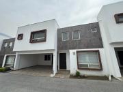 Casa en Venta en Rincon de la Sierra, Monterrey NL