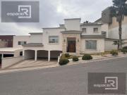 CASA EN VENTA EN RINCON DE LAS LOMAS