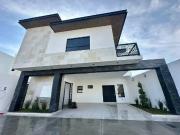 Casa en venta en Rincón de los Encinos, Saltillo,...