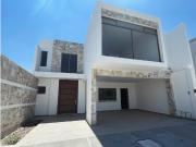 Casa en venta en Rincón las Trojes, Torreón, Coahuila de...