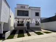 CASA EN VENTA EN RIVIERA RESIDENCIAL, REAL DEL MAR,...