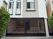 Casa en venta en Roble Nuevo, General Escobedo, Nuevo León