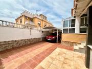 Casa en venta en Rojales. *AMPLIA VIVIENDA FAMILIAR CON...