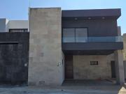 casa en venta en Royal Campestre 200mts zona del campestre