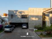 Casa en venta en Royal Country