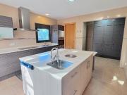 Casa en venta en Rubí, Castellnou Can Mir Can Solà. Casas.