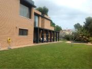 Casa en venta en Rubí, Sant Muç. DE DISEÑO LISTA PARA...