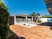 Casa en venta en Sabadell, Castellarnau. Elegancia y...