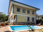 Casa en venta en Sabadell, de 488 m² 5 habitaciones por...
