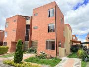 casa en venta en sabana pijao. Cod V2141