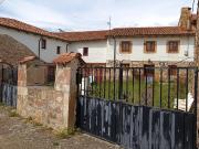 Casa en venta en Salinas de Pisuerga. Dos casas con...