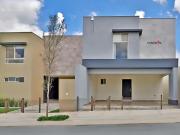 CASA EN VENTA EN SALTILLO, EN PRIVADA CON AMENIDADES Y...