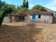 Casa en venta en Salvaterra de Miño. Terreno edificable...