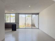 Nueva bella casa en venta en Coto Orbara