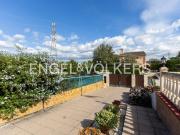 Casa en venta en San Antonio de Benagéber. Coqueto...