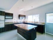 Casa en Venta en San Armando 4