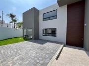 CASA EN VENTA EN SAN FRANCISCO JURIQUILLA