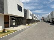 Casa en venta en San Gaspar Tlahuelilpan, Metepec,...