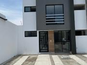 Casa en venta en San Isidro Castillotla, Puebla, Puebla