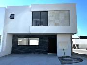 CASA EN VENTA EN SAN ISIDRO JURIQUILLA