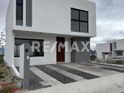 CASA EN VENTA EN SAN ISIDRO JURIQUILLA